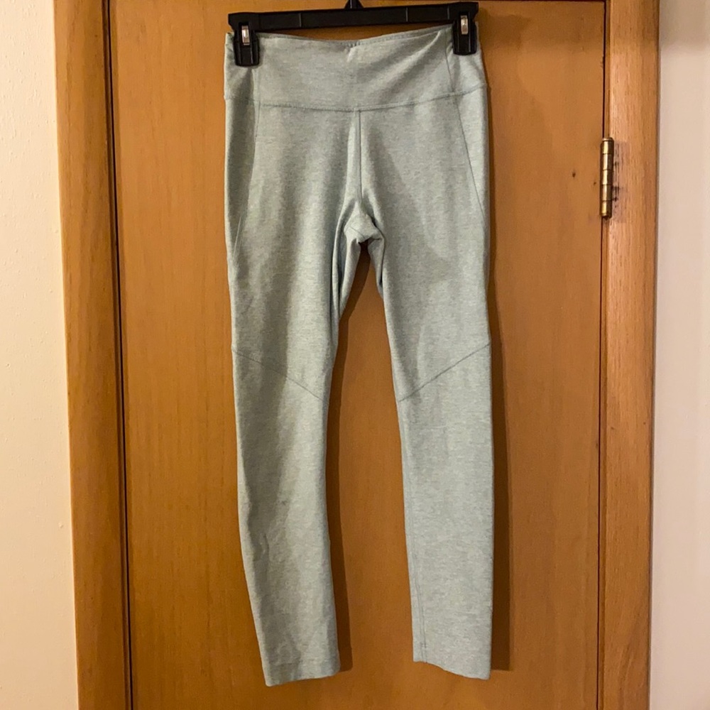 Outdoor Voices Warmup Leggings Cropped Green Small
